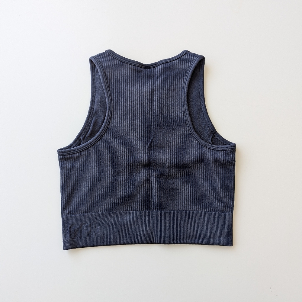 STRONGER Rib Seamless Crop Top - Picture 6 of 6